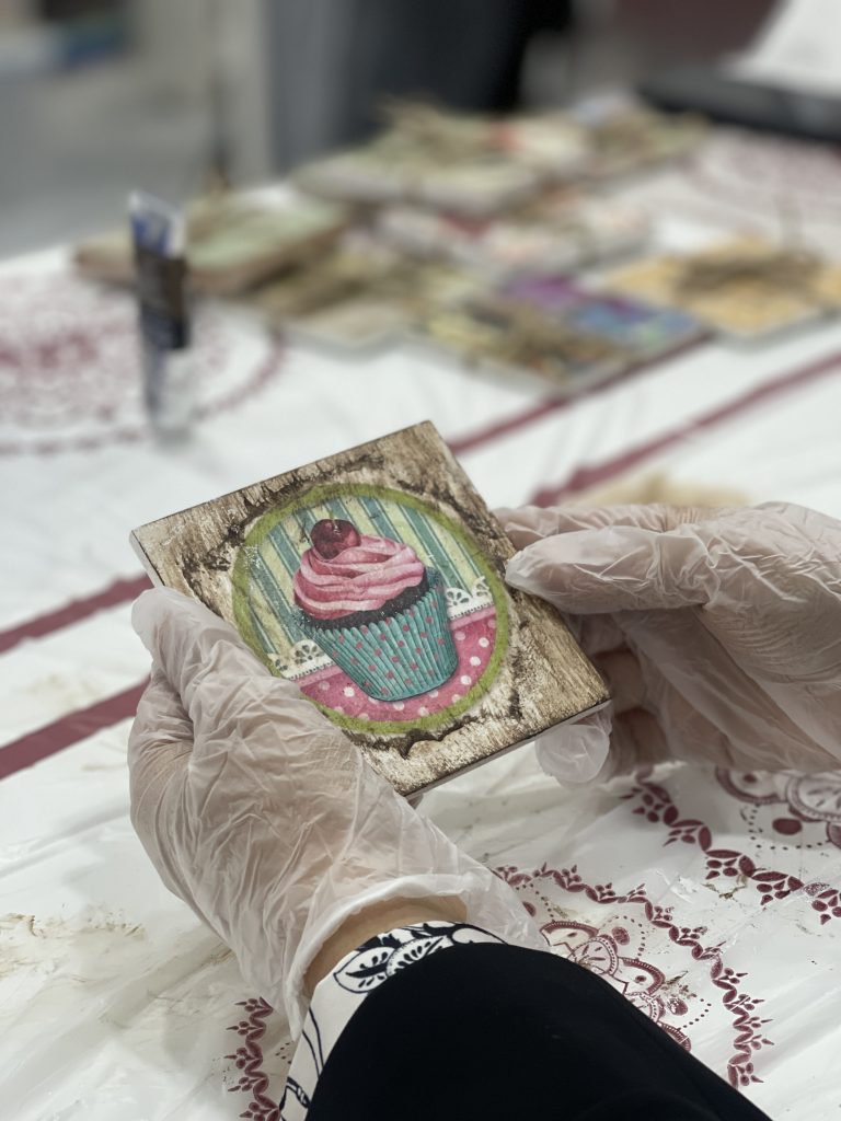 (العربية) ورشة قاعدة الكوب